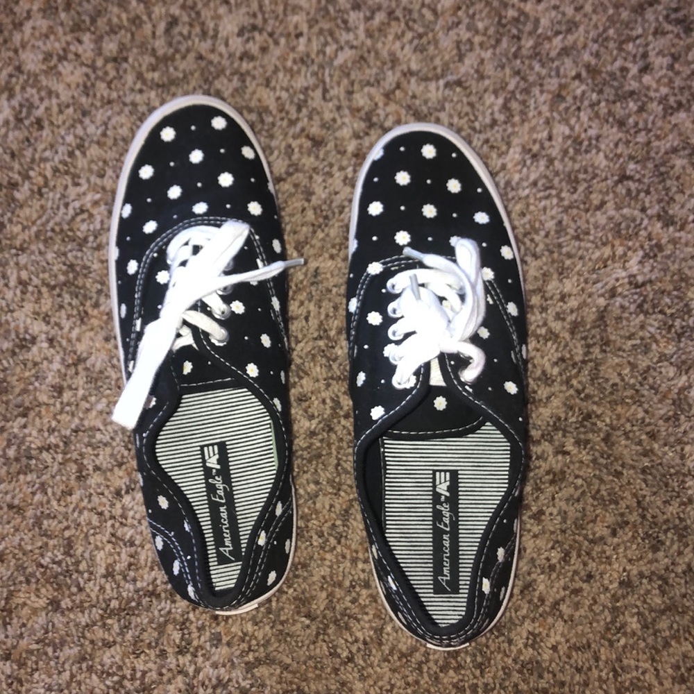 American Eagle sunflower shoes